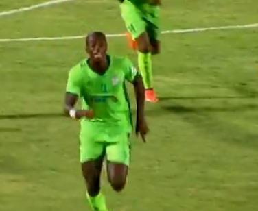 الكويت يتجاوز الصليبخات بصعوبة وفوز العربي على الفحيحيل