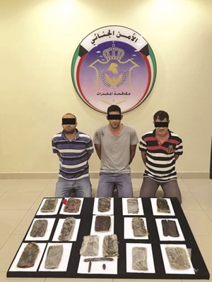 8 كيلو حشيش وتشكيل عصابي ثلاثي في قبضة «المكافحة»