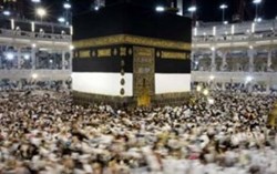 موسم الحج.. «فرصة نادرة» للقاء لاجئين فلسطينيين مع أقارب من وطنهم