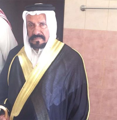 بالصور.. سعودي ثمانيني يتزوج للمرة الأولى ويفارق العزوبية