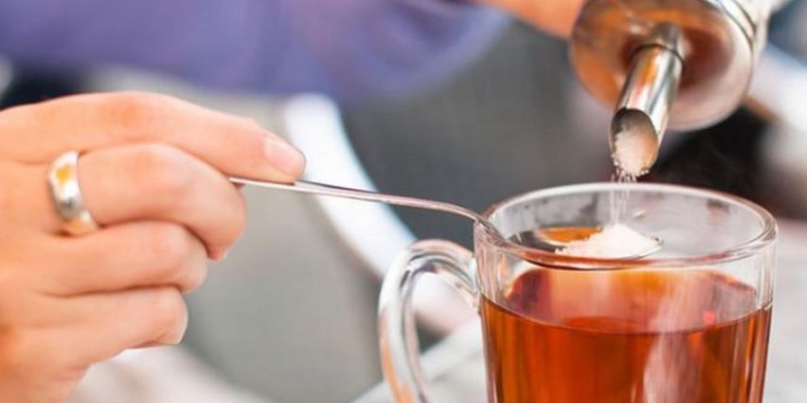 حقائق “مرّة” ستغير رأيك في السكر.. هل كانت الشركات تكذب منذ نصف قرن؟