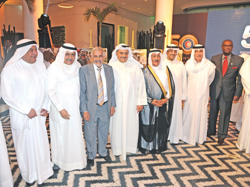 «الهلال الأحمر»: قدمنا 30 مليون دولار للاجئين السوريين