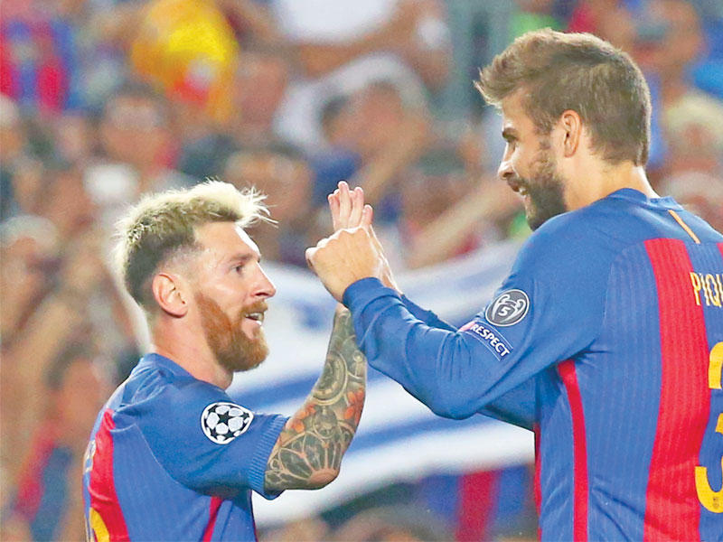 بيكيه: يوم رحيل ميسي عن البرشا سيكون مثل فقدان الأب