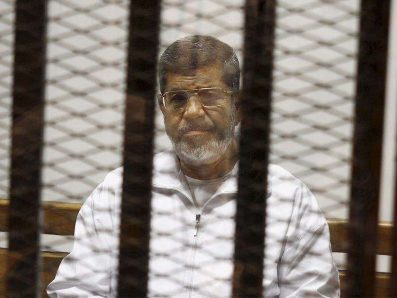 محكمة النقض المصرية تقضي بحبس محمد مرسي 20 عاماً