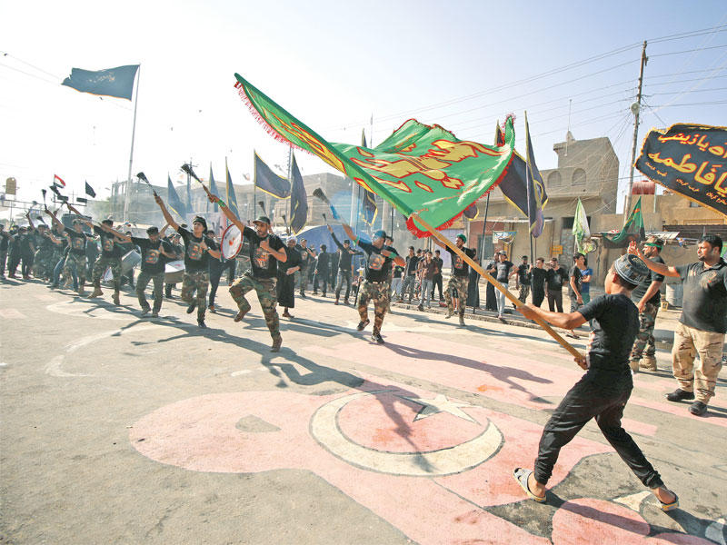 «الحشد» يتحرك نحو الموصل و«داعش» يهيئ دفاعاته