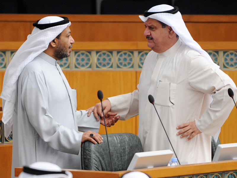 الدويسان لوزير المواصلات: على أي سند قانوني تم نقل طياري «الكويتية» لوظائف حكومية؟