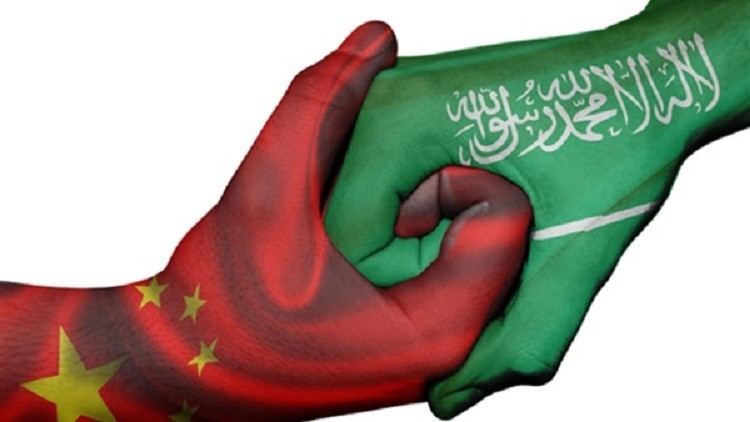 اتفاق صيني-سعودي يوجه ضربة قاسية للدولار