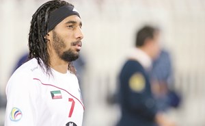 برنامج تأهيلي خاص للعنزي.. و«الأبيض» يستأنف التدريب