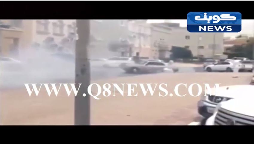 بالفيديو…شباب مستهترين يغلقون الطريق من اجل التقحيص بطريقة مجنونة!!