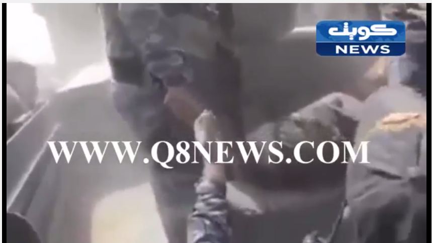 فيديو مأساوي :لن تصدق كيف استقبلت الشرطة العراقية اول نازحي الموصل!!