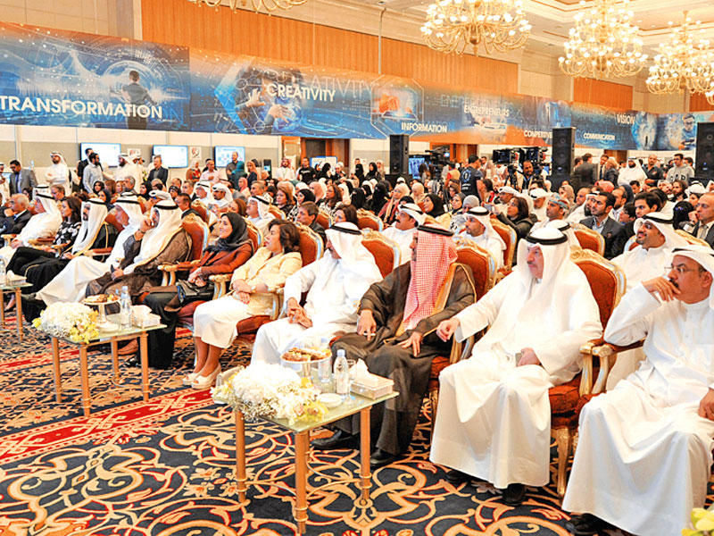 ملتقى «التحول الرقمي»… روبوتات وحوسبة وتطبيقات ذكية