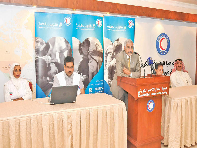 الهلال الأحمر: حملة شعبية لجمع التبرعات للاجئين السوريين