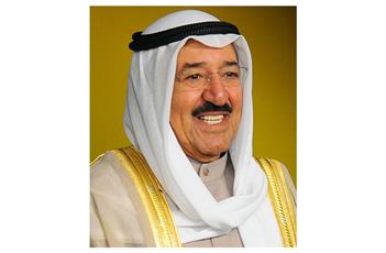 الأمير للنواب الجدد: ارفعوا راية الكويت