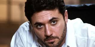 مخرجة مصرية تفضح سر اللقاء الاول بين أحمد عزّ وزينة وخطوبتها حينها
