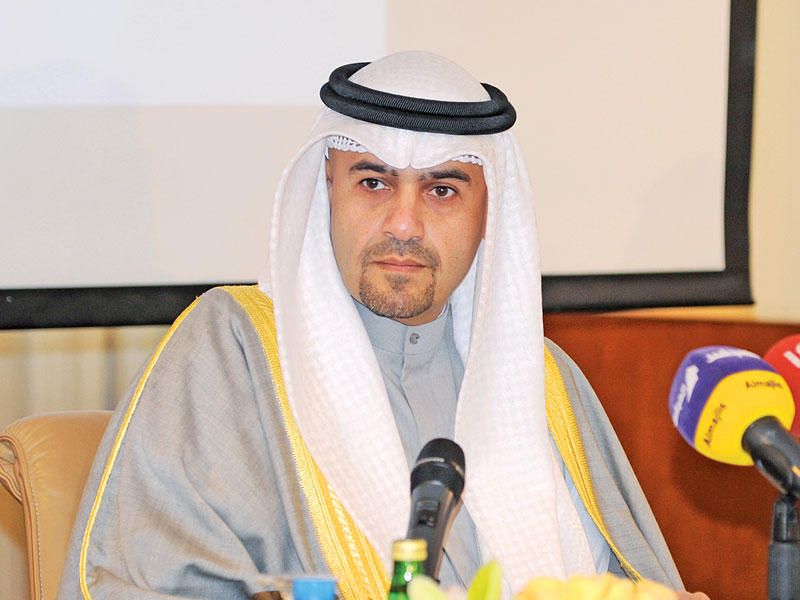 الصالح يعلن بداية خطة «تكويت» مجالات إدارية حكومية
