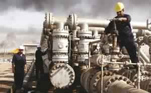 الكويت تخاطب عملاءها لخفض تعاقداتها النفطية