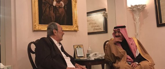 أمير سعودي يصارح الملك بخشيته من تقبيل يده و السبب؟ فكيف كان الرد ؟