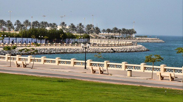 السعودية: السجن عاما و200 جلدة لـ«عراة كورنيش الدمام»
