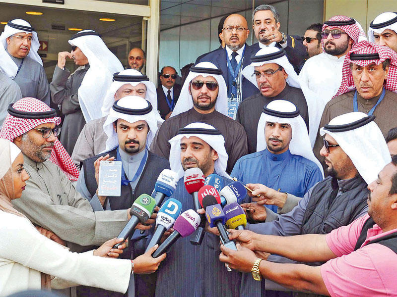 «الخطوط الكويتية»: حماية حقوق الموظفين مع مراعاة القانون