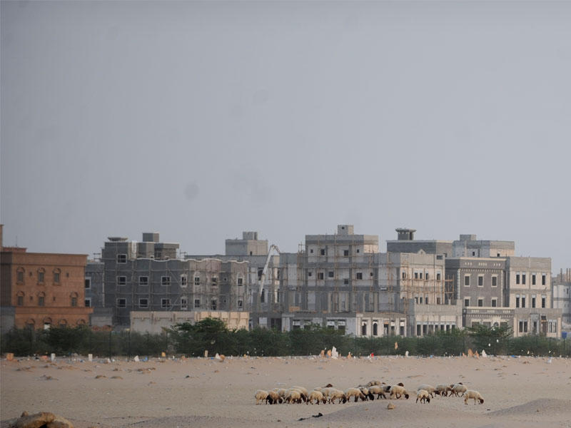 «صهاريج الموت» تهدد أهالي «صباح الأحمد»