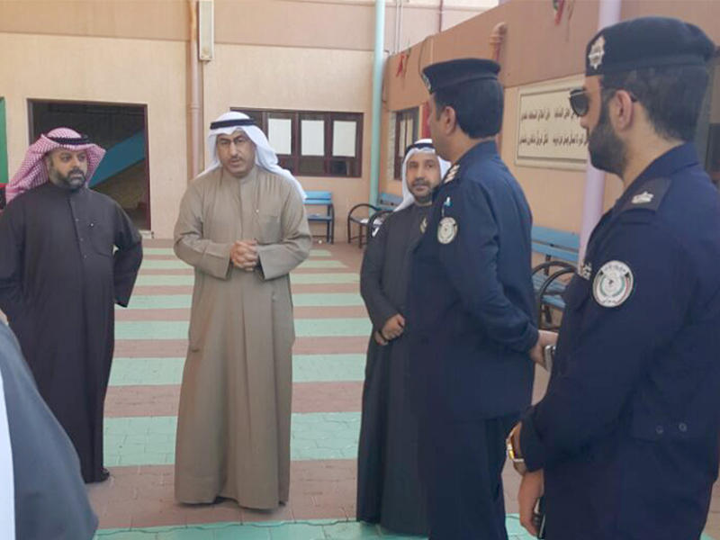 الفارس: تعديل عقود المعلمين «البدون» في أقرب فرصة