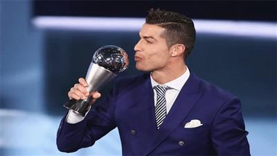 رونالدو يعادل رصيد ميسي من الجوائز الكبيرة