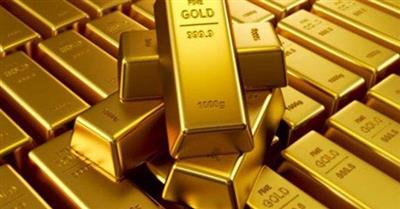 الذهب يهبط من أعلى مستوى في 7 أسابيع