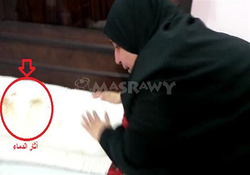خانت عريسها في شهر العسل.. وقتلته بعد 85 يوما من الفرح بـ “المبيد الحشري” .. إليكم القصة الصادمة