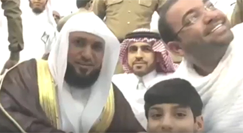 بالفيديو.. ماذا قال إمام الحرم لـ”غانم المفتاح” الشاب القطري قاهر الإعاقة ؟