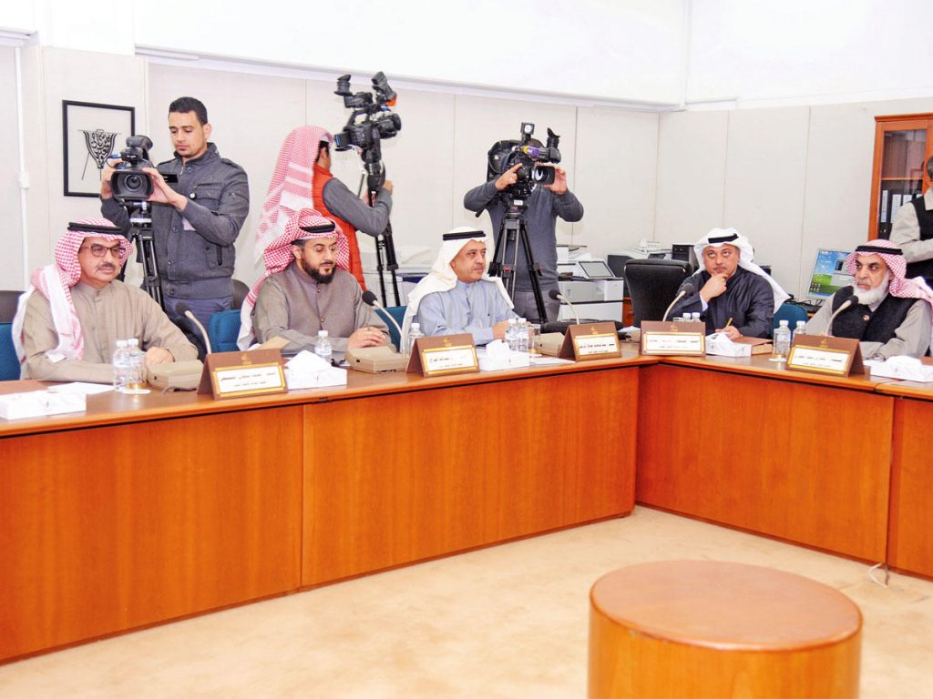 «الأموال العامة» بحثت بلاغات «مكافحة الفساد»