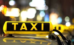 4 نفذوا فيلماً سينمائياً وسلبوا سائق جوال 210 دنانير وكسروا هاتفه