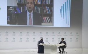 بالفيديو.. حاكم دبي مداعبا عمرو أديب:”سؤالك ملغم”..والإمارات وشعبها يحبون مصر والمصريين وعلمونا لما كنا صغار