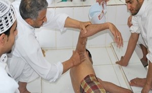 بعد تغسيله و شراء الكفن.. شاب يعود للحياة في مصر والمستشفى تعيده للعناية المركزة