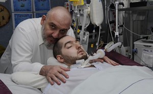 4 جراحين يصلون السعودية الثلاثاء المقبل لإجراء عملية نجل الأمير خالد بن طلال