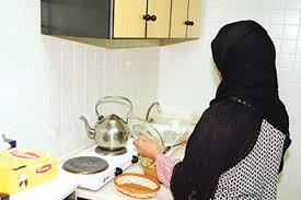 خادمة في شكوى لـ «العمالة المنزلية»: لم أتقاضَ راتباً منذ 11 عاماً