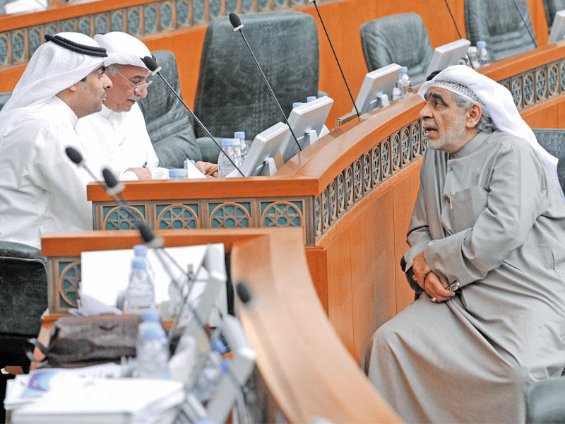 عبدالصمد: عواقب توسع الحكومة في إسناد أعمالها للشركات غير محمودة