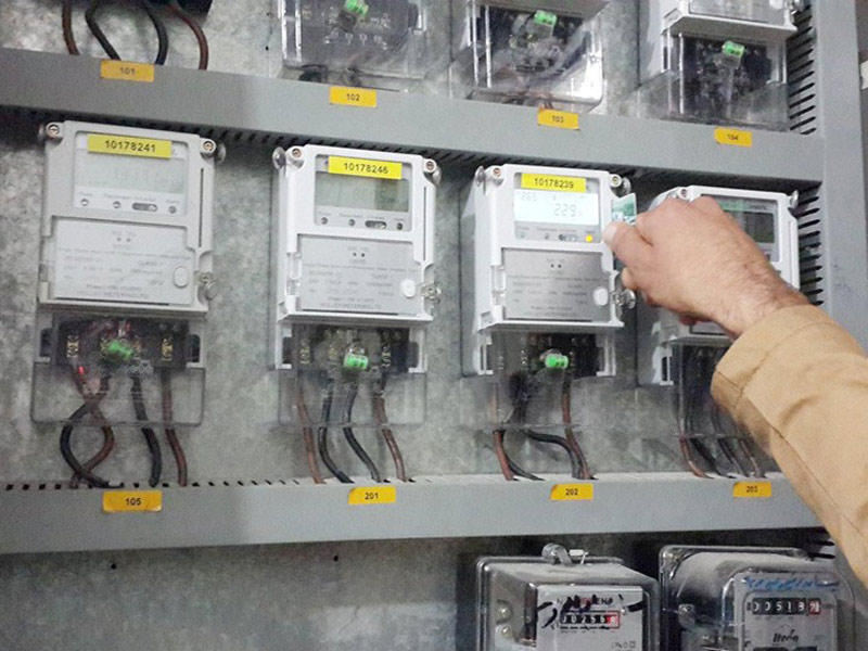 «الكهرباء»: إنجاز منظومة العدادات الذكية في أبريل 2018