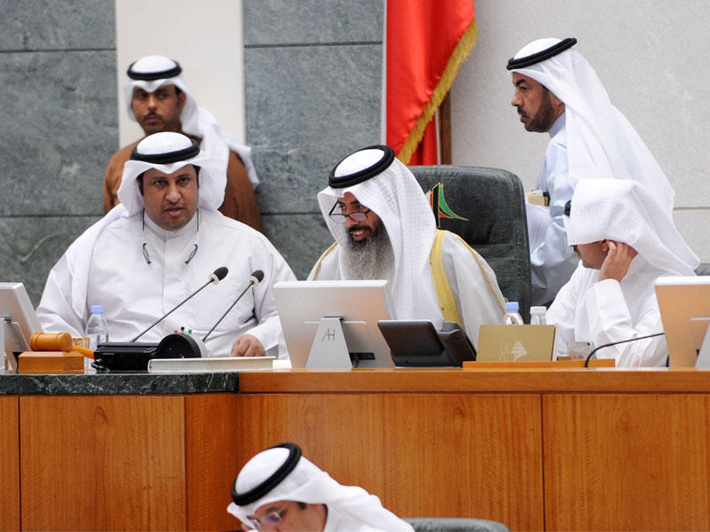 الدقباسي: نواب يعملون على تحويل المجلس إلى سيرك