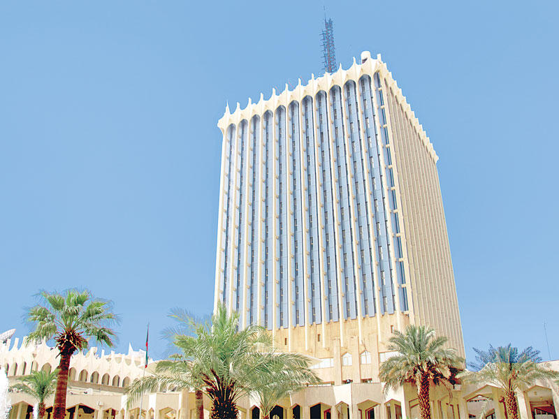 «الإعلام»: تدوير جزئي لمديري «التلفزيون»