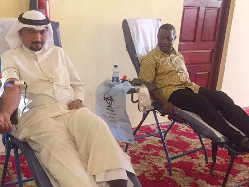 الناجم يدعو الجمعيات الخيرية لدعم علاج السرطان