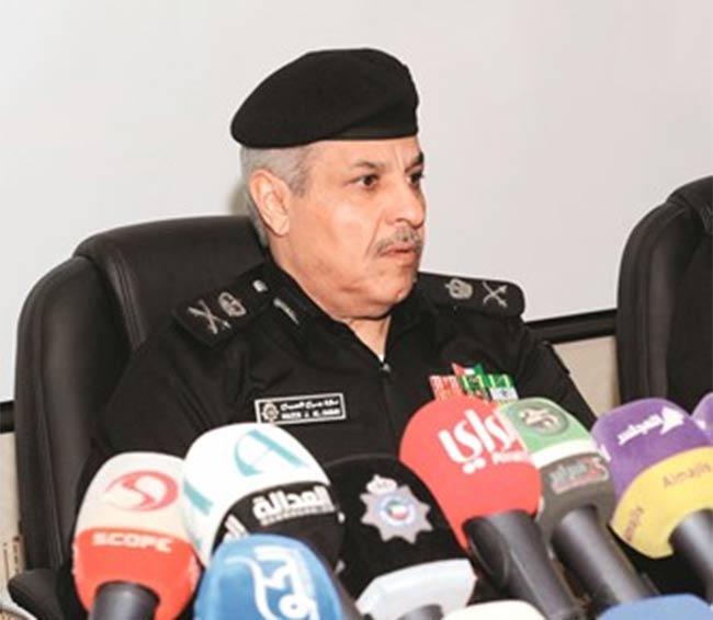 الجراح: رسوم الزيارات ومعاملات «شؤون الإقامة» مطلب ضروري ورفعناها إلى الجهات المختصة.. وملاحقة المزورين مستمرة