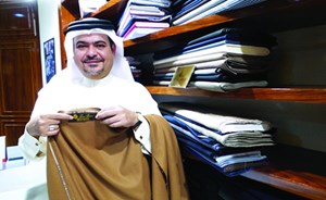 قماش يباع في الخليج يُعرض صاحبه للمساءلة القانونية