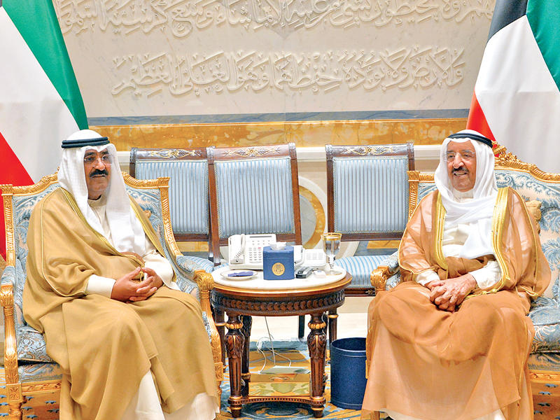 الأمير تسلم دعوة للمشاركة في القمة الإسلامية