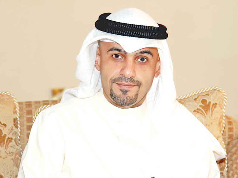 «المالية» تنظر حماية رواتب ومعاشات الكويتيين