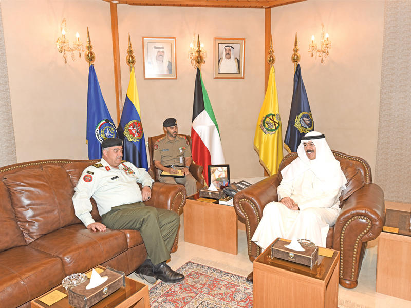 وزير الدفاع يستقبل رئيس الأركان الأردني