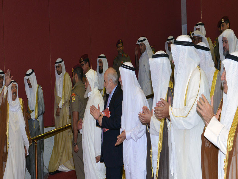 الأمير كرم الفائزين بجائزة الكويت الدولية للقرآن الكريم