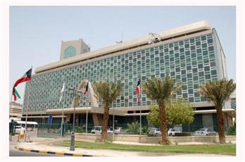 «البلدية»: رفع وإزالة 4838 درباً من المخلفات بالفروانية خلال مارس