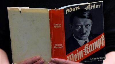 اليابان تدرج كتاب هتلر «كفاحي» كمادة تعليمية في مدارسها