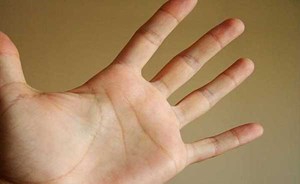 أخيراً.. العلماء يكتشفون لماذا نملك 5 أصابع وليس 6؟!