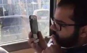 بالفيديو.. شاب بحريني يبكي فرحاً لحظة تلقيه خبرا بفوزه بسيارة من أحد المهرجانات